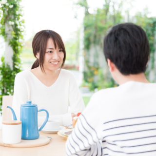 夫婦　食卓